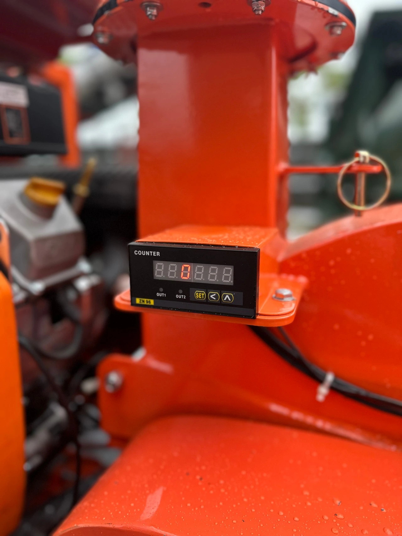 Измельчитель веток и древесины DH-40