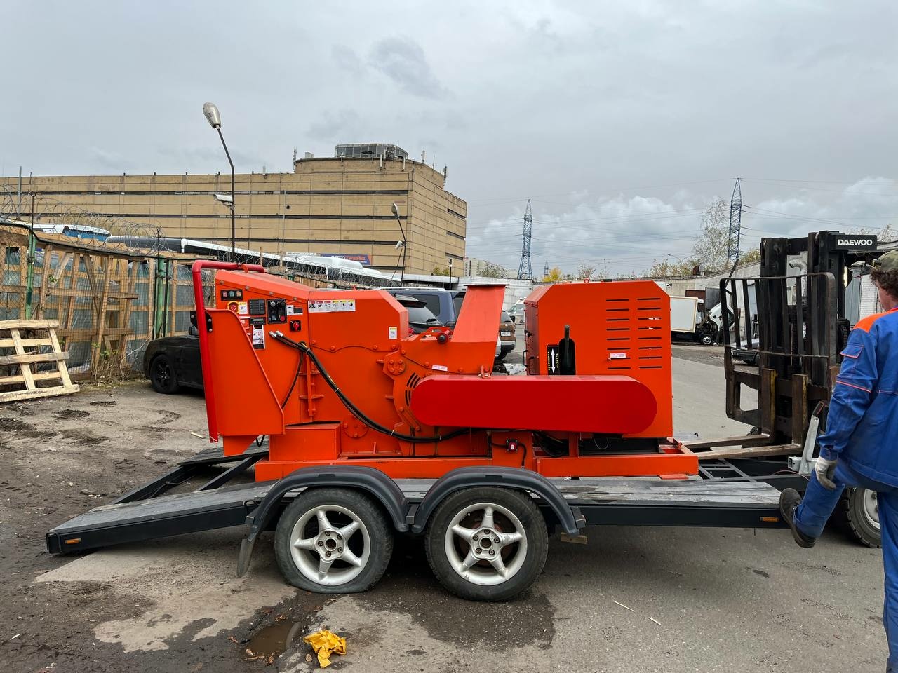 Измельчитель веток DH-100