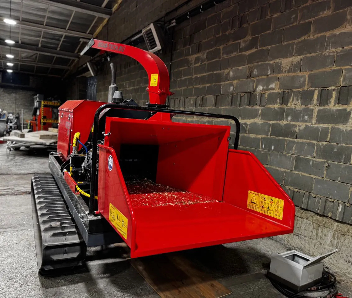 Измельчитель дерева Медведь М3 на гусеничном ходу