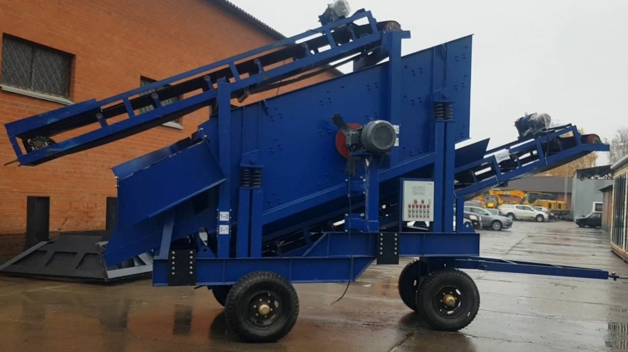 Грохот сортировочный двухситный на колесной базе с тремя конвейерами выгрузки 2YK