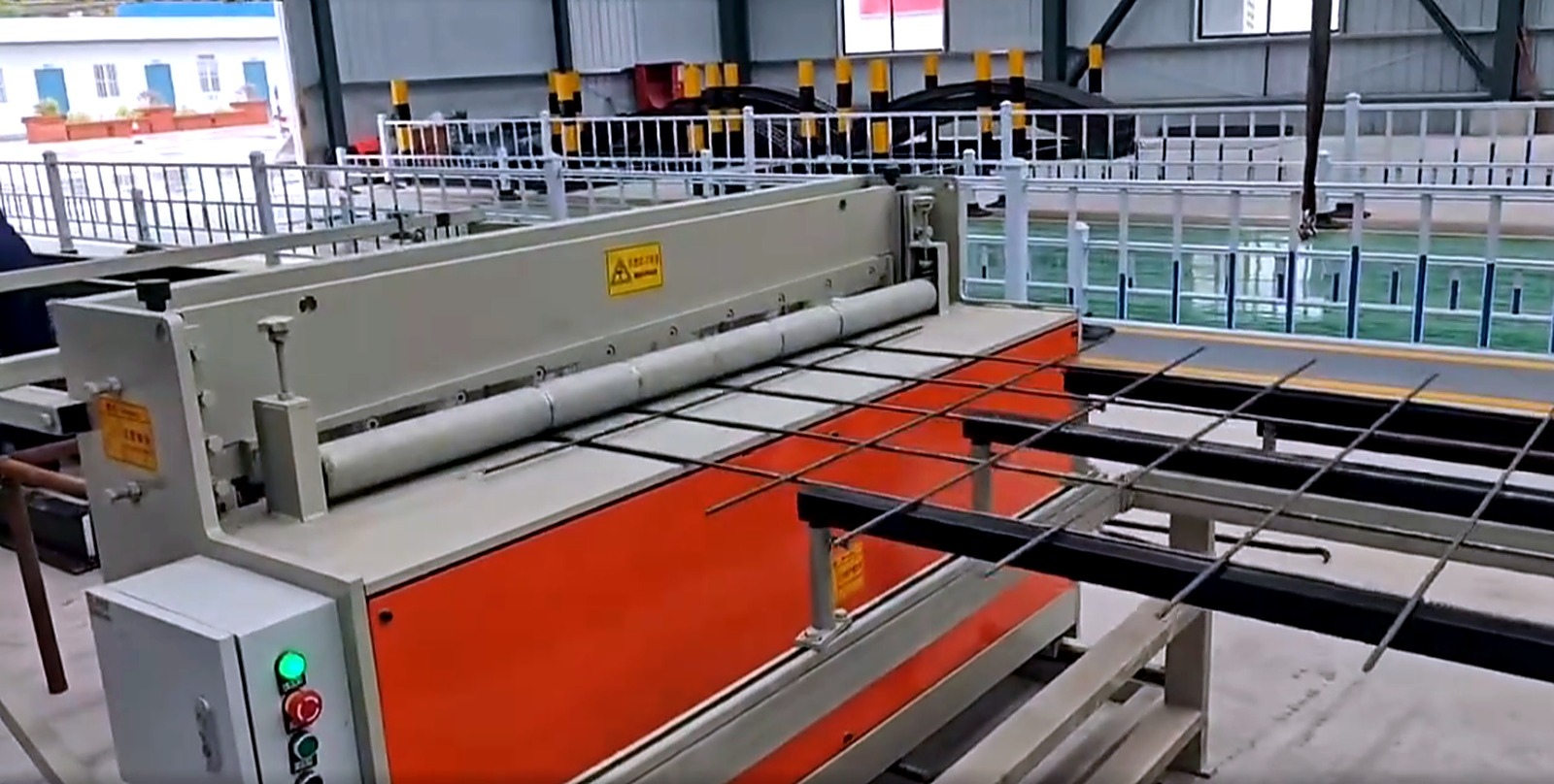 Машина контактной точечной сварки YGWP-1500