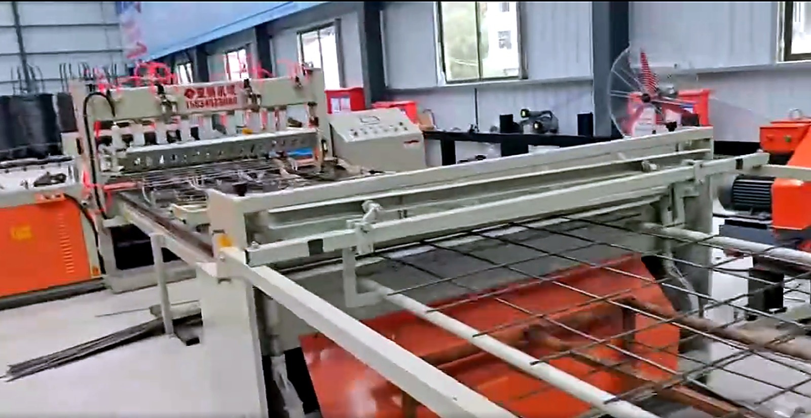 Машина контактной точечной сварки YGWP-1500