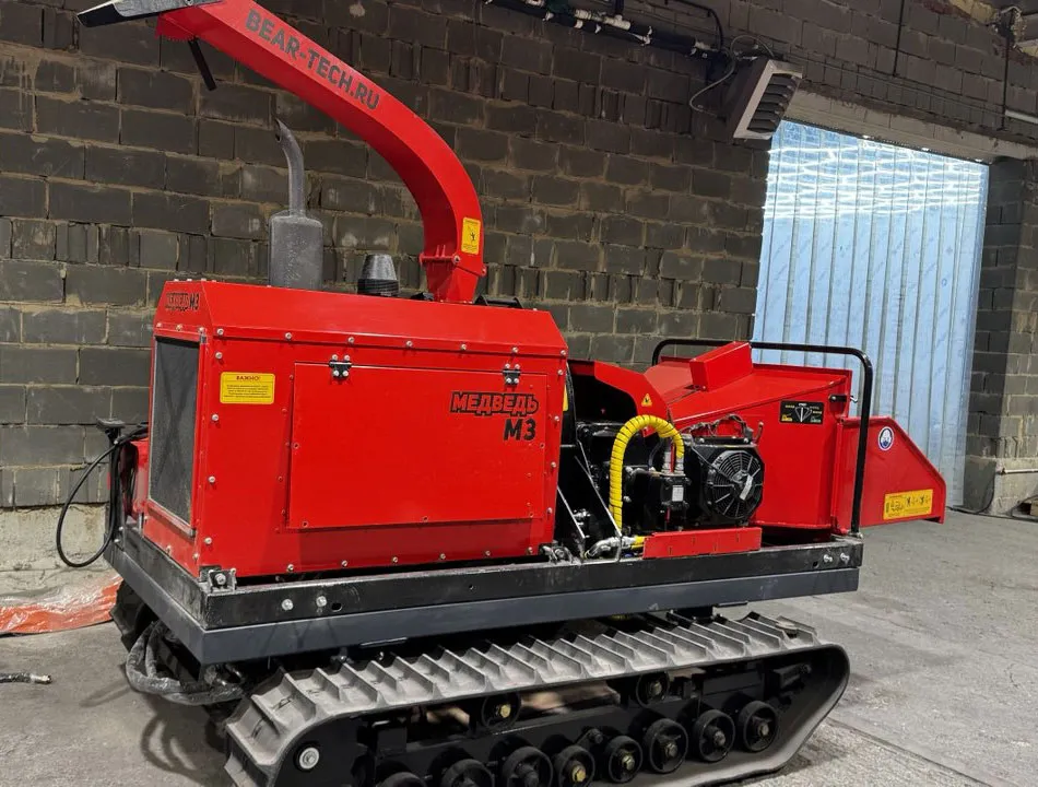 Измельчитель дерева Медведь М3 на гусеничном ходу